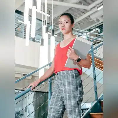 邬军
